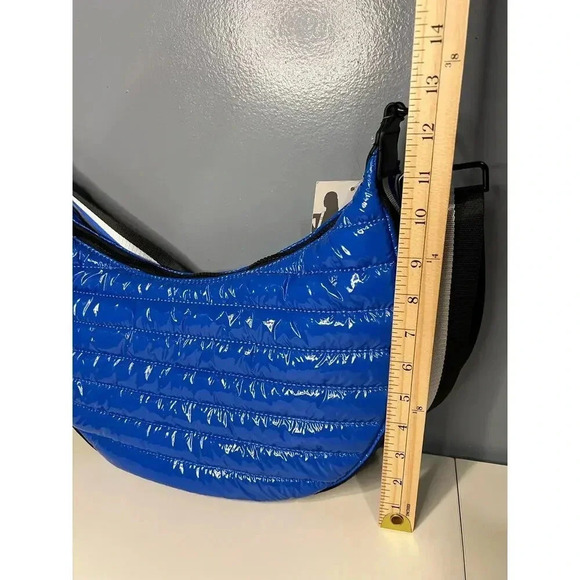 NWT BCBGENERATION Blue Puffer Crossbody Bag - Picture 10 of 11